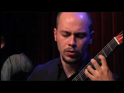 Preview image for the video "Alberto Mesirca - Nocturnal / Benjamin Britten".