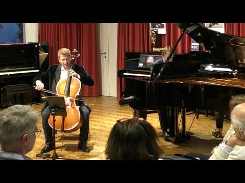 Preview image for the video "Robert Schumann: Abendlied, Op. 85/12 (arr. David Popper)".